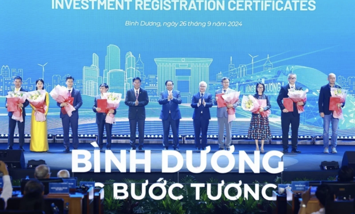 PM commends Binh Duong for dynamic, efficient investment, business climate